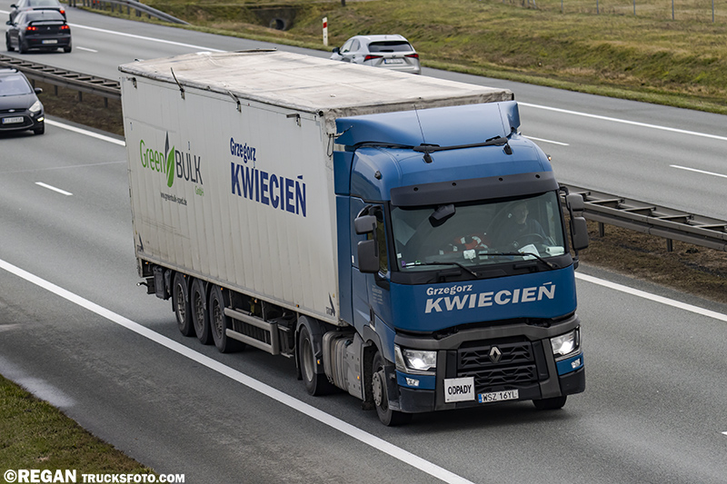 Renault Range T - Kwiecień.jpg