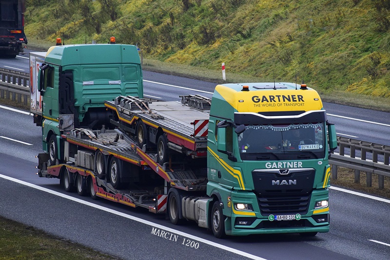 _DSC8649-crop-MAN TGX II Individual-GARTNER.JPG