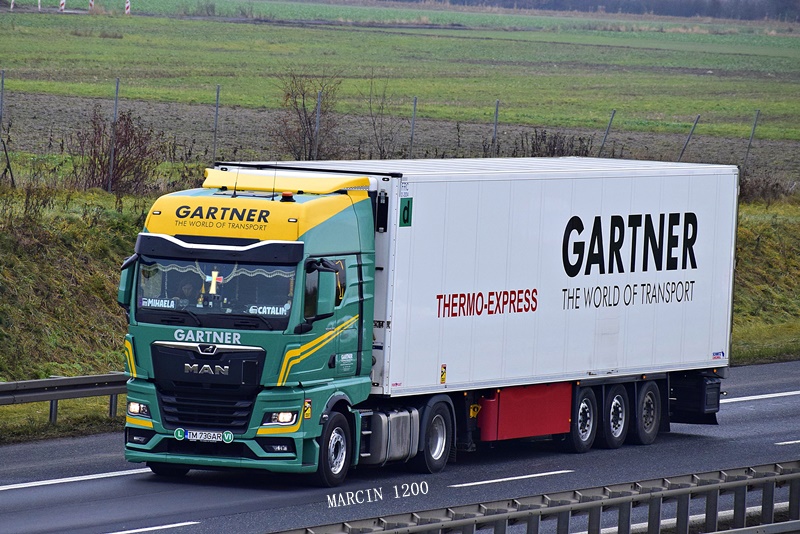 _DSC8645-crop-MAN TGX II Individual-GARTNER.JPG