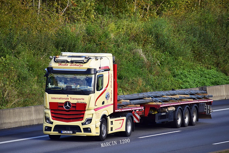 _DSC7866-crop-Heiko Schulze-Mercedes-Benz ActrosL MP5.JPG