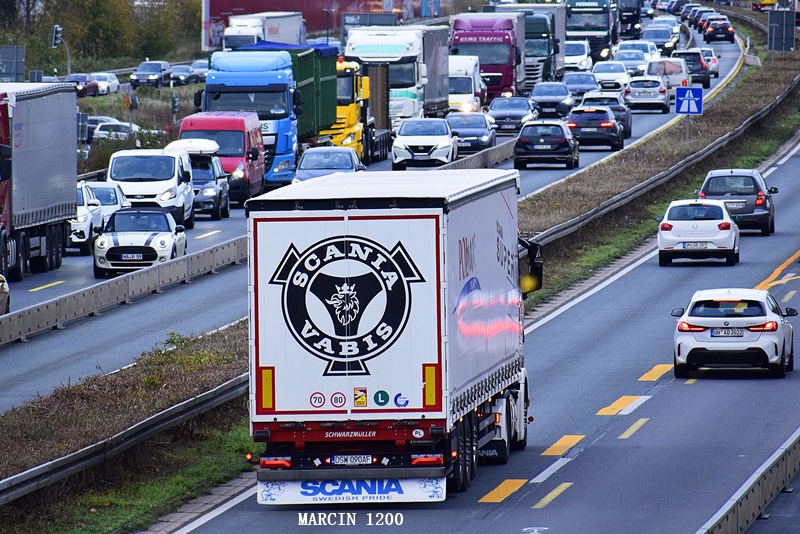 _DSC8298-crop-POL MACK- Schwarzmüller.JPG