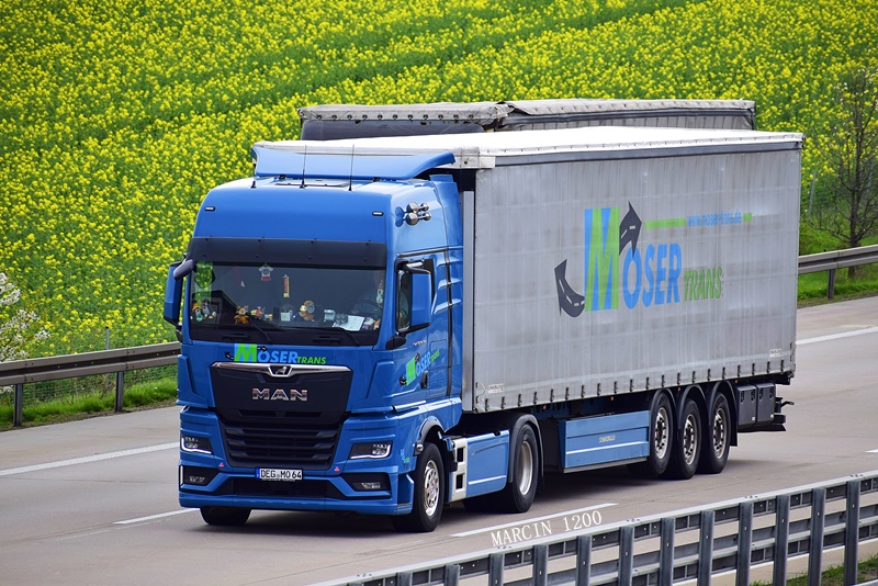 _DSC1383-crop-Moser Trans-MAN TGX II.JPG