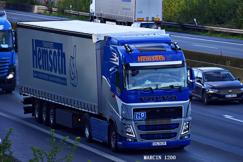 _DSC7660-crop-Hemsoth-VOLVO FH IV.JPG