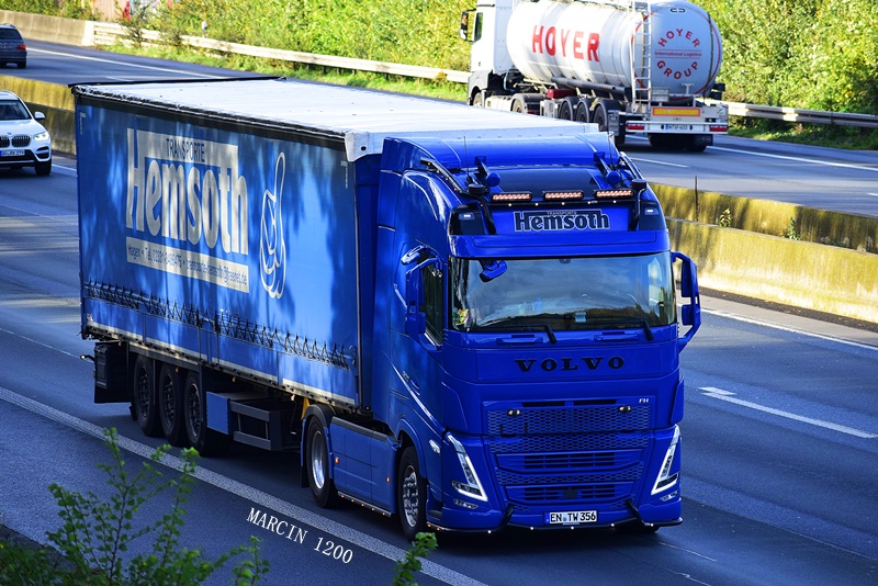 _DSC7712-crop-Hemsoth-VOLVO FH V.JPG