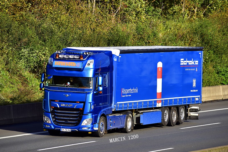 _DSC8062-crop-Hemsoth-DAF XF 106 II.JPG