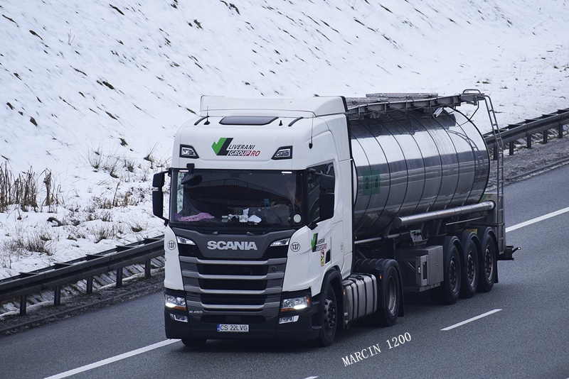 _DSC9305-crop-Liverani Group-SCANIA R450 NG.JPG
