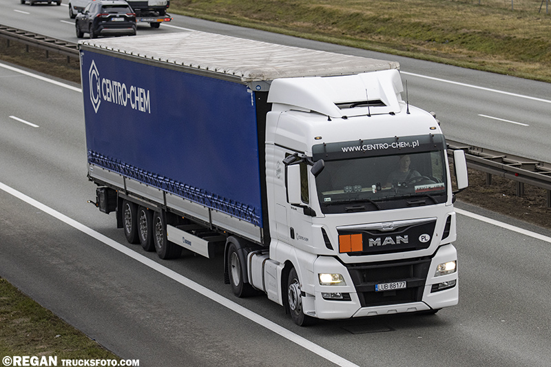 MAN TGX - Centro-Chem.jpg