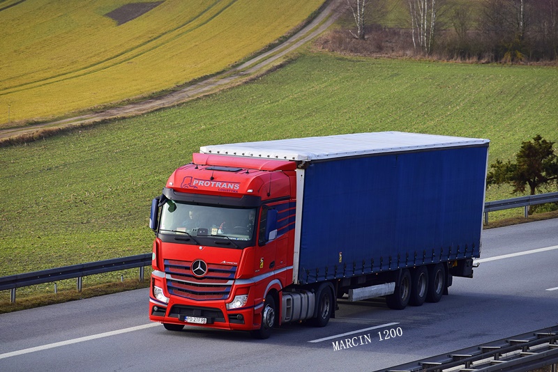 _DSC9558-crop-Protrans-Mercedes-Benz Actros MP4.JPG