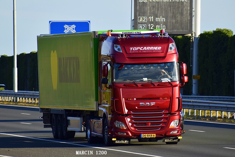 _DSC8051-crop-TopCarrier-DAF XF 106.JPG