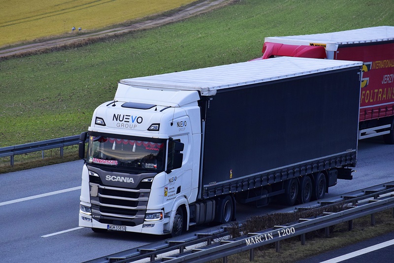 _DSC9447-crop-Nuevo-SCANIA R450 NG.JPG