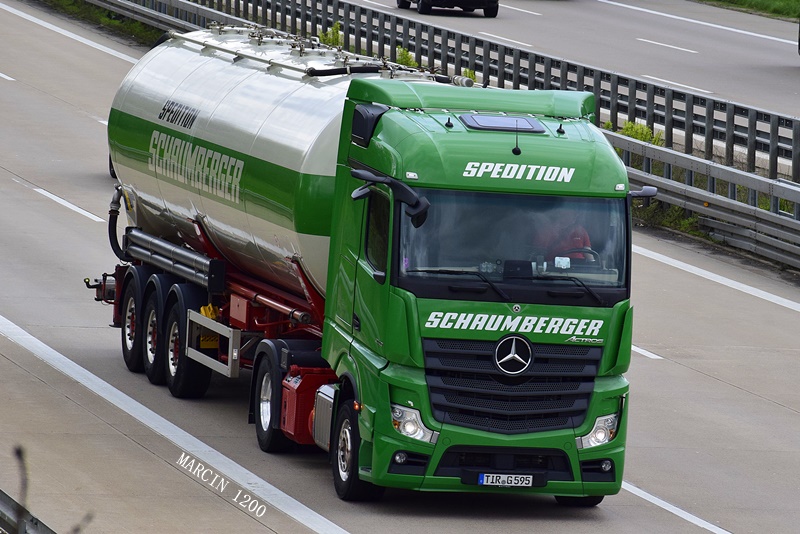 _DSC1812-crop-Spedition Schaumberger-Mercedes-Benz Actros MP5.JPG