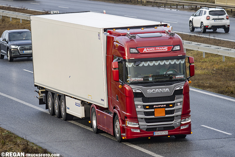 Scania 530S V8 - Anjan-Trans.jpg