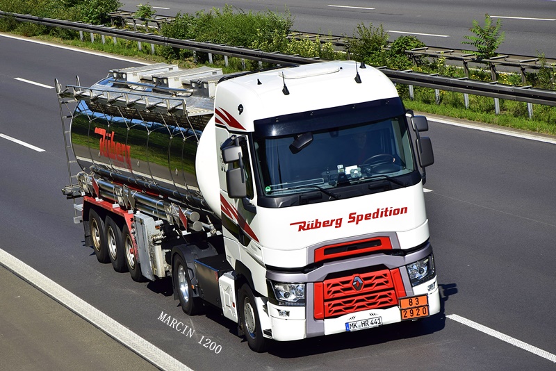 _DSC4600-crop-Rüberg Spedition-RENAULT RANGE T.JPG