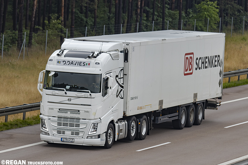 Volvo FH4 - D.Davies.jpg