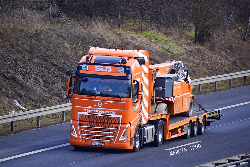 _DSC9529-crop-Süß-VOLVO FH V.JPG