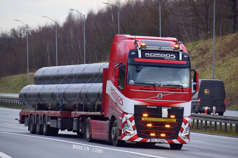 _DSC9988-crop-Romgos-VOLVO FH V.JPG