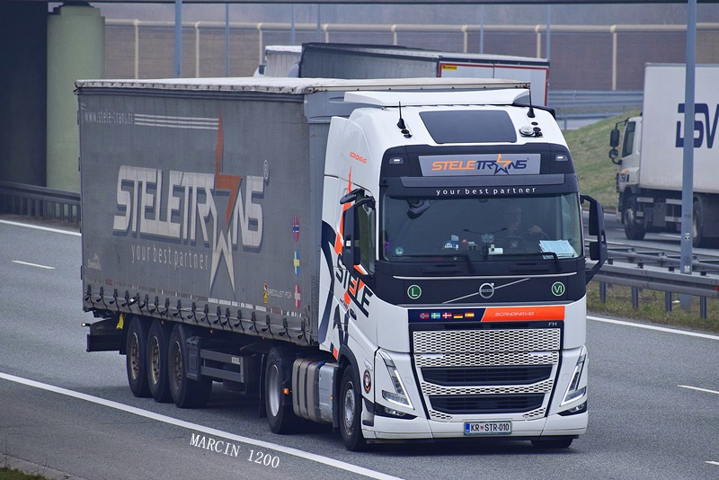 _DSC0107-crop-Stele Trans-VOLVO FH V.JPG