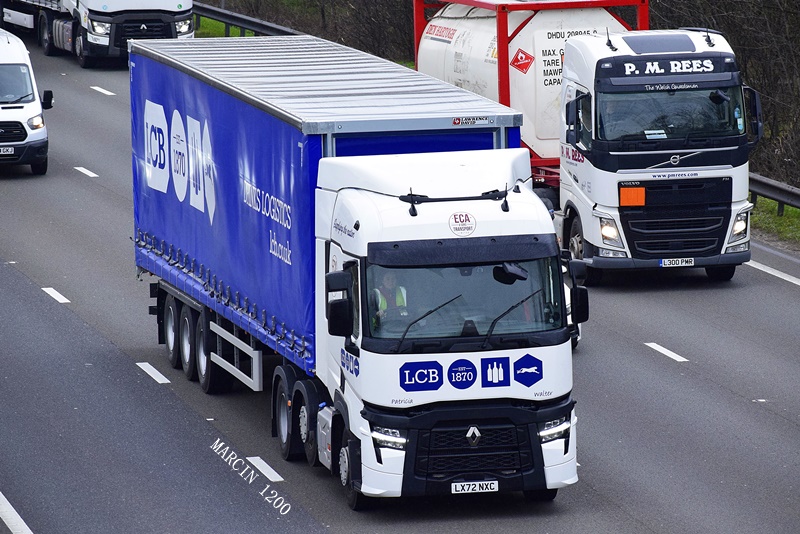 _DSC0064-crop-LCB-Renault Range T Evo.JPG