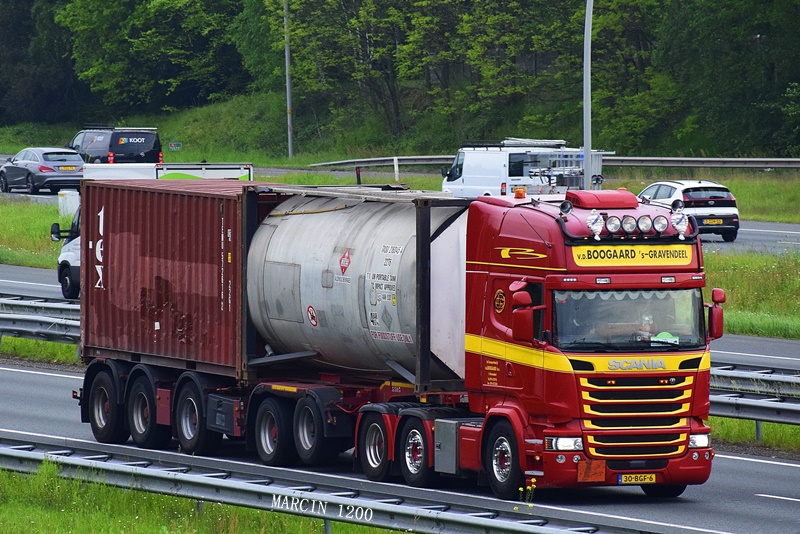 _DSC3693-crop-Boogaard-SCANIA R STREAMLINE.JPG