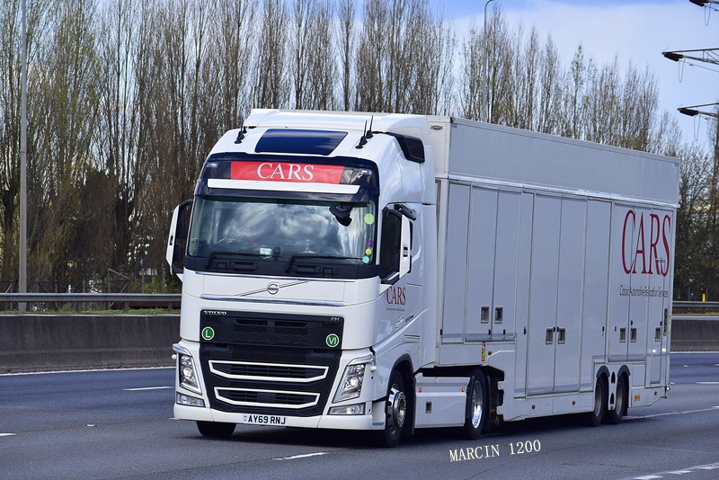 _DSC0835-crop-CARS-VOLVO FH IV.JPG