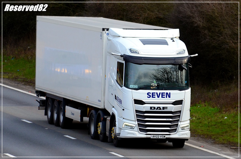 DSC_8431.JPG Seven7.JPG