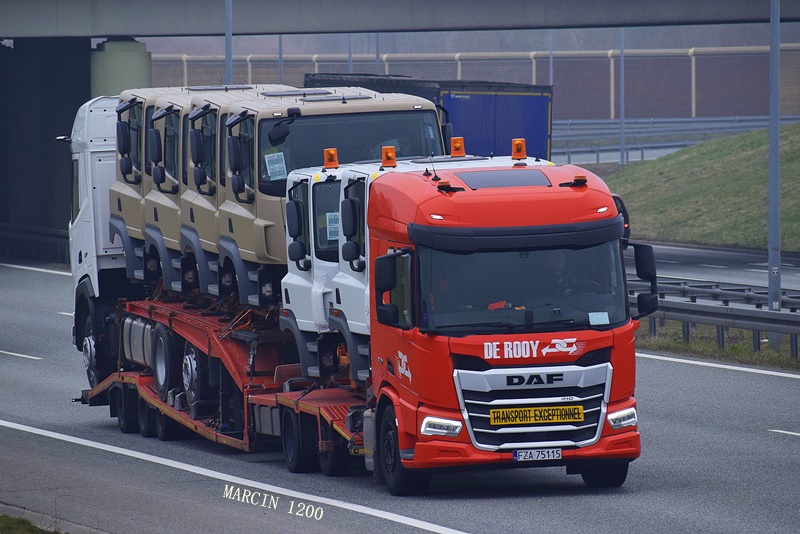 _DSC0110-crop-DAF XD - De Rooy.JPG