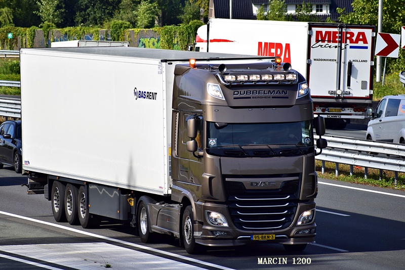 _DSC7799-crop-Dubbelman-DAF XF 106 II.JPG