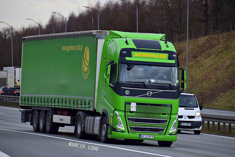 _DSC9962-crop-Agromasz-VOLVO FH V.JPG