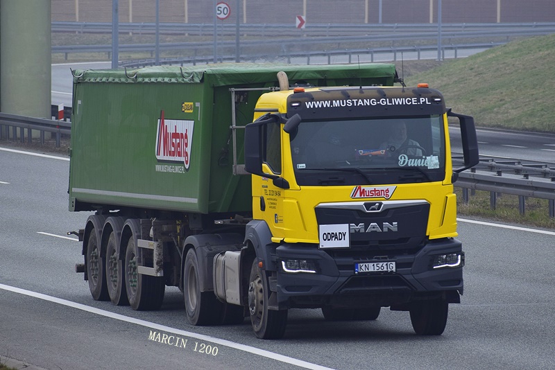 _DSC0070-crop-Mustang Gliwice-MAN TGS II.JPG