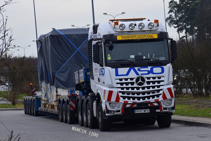 _DSC0477-crop-Mercedes-Benz Arocs-LASO.JPG