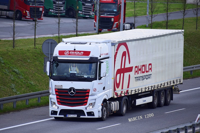 _DSC0515-crop-Ahola-Mercedes-Benz Actros MP4.JPG