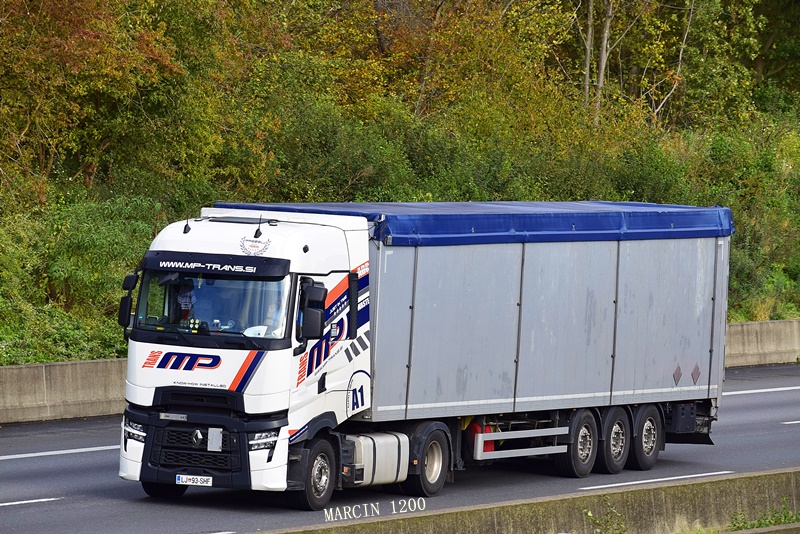 _DSC7916-crop-MP-TRANS-Renault Range T Evo.JPG