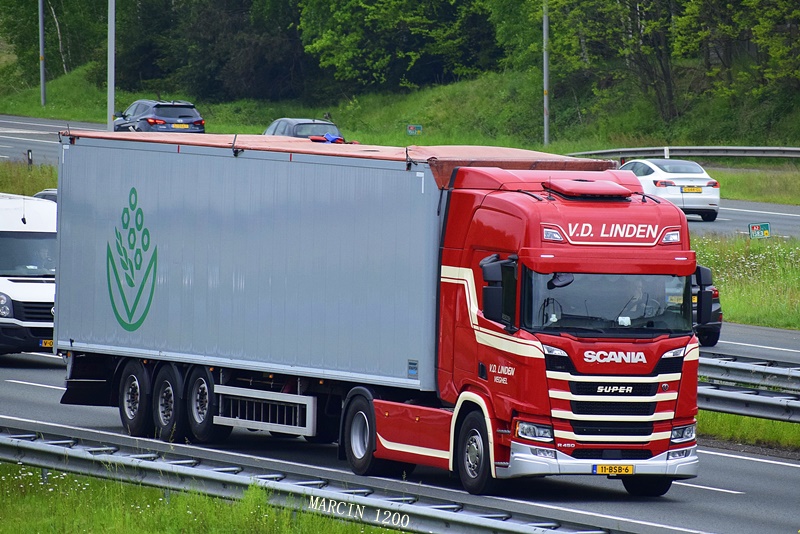 _DSC4050-crop-Van der Linden-SCANIA R450 NG.JPG