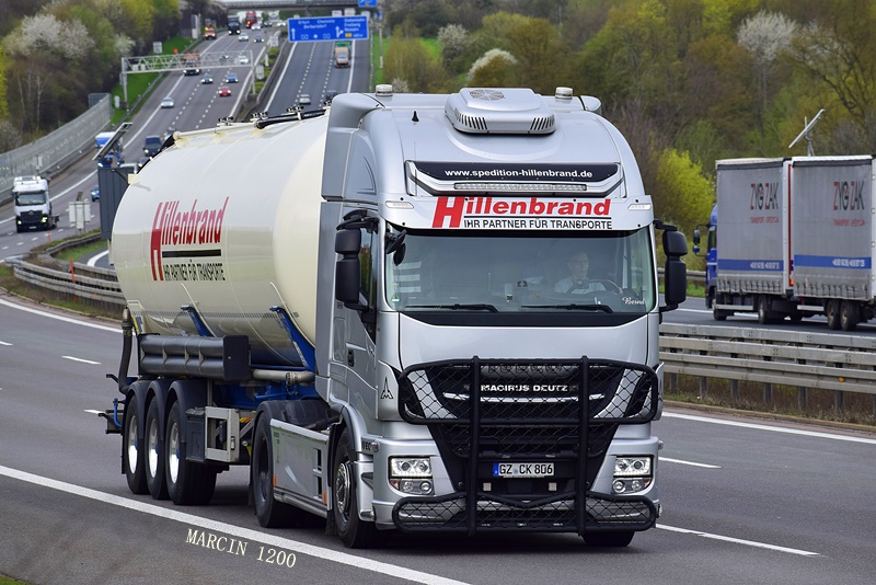 _DSC1294-crop-Hillenbrand- Iveco Stralis Hi-Way.JPG