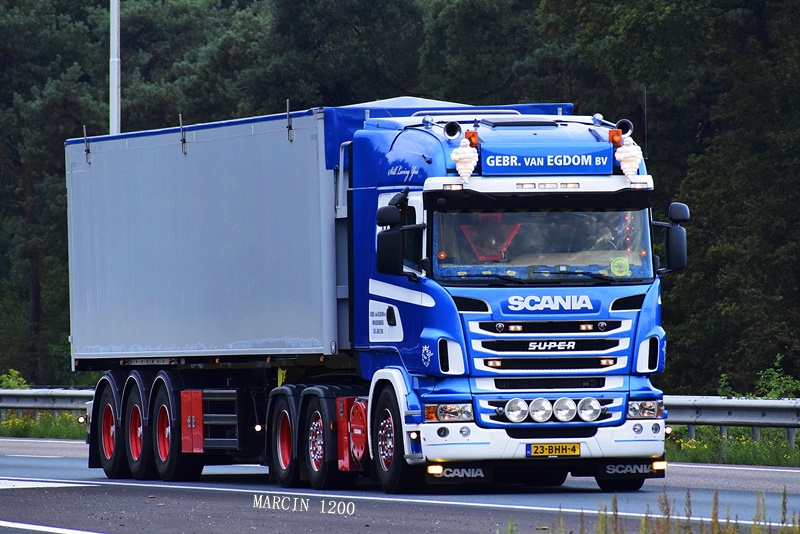_DSC8083-crop-Gebr. van Egdom-SCANIA RII.JPG