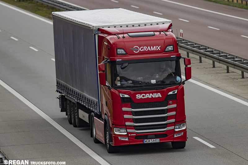 Scania S450 - Gramix.jpg