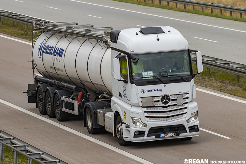 Mercedes-Benz Actros MP5 - Hegelmann.jpg