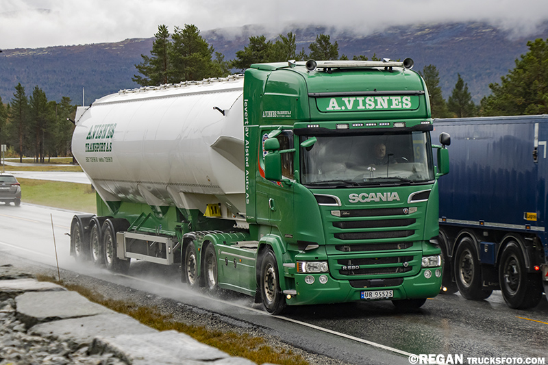 Scania R580 V8 Streamline - A. Visnes.jpg