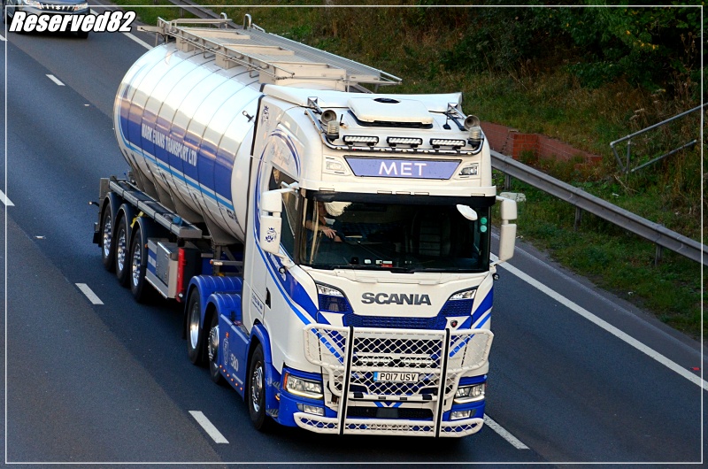 DSC_8249.JPG Met.JPG