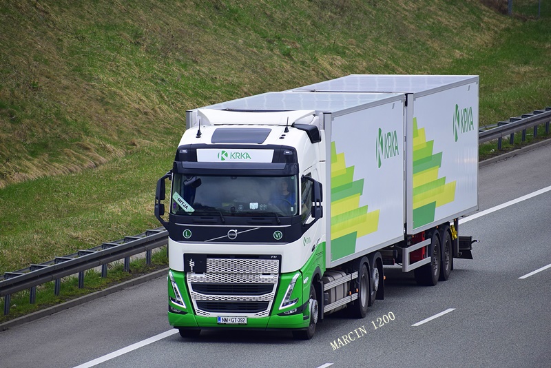 _DSC0331-crop-KRKA-VOLVO FH V.JPG