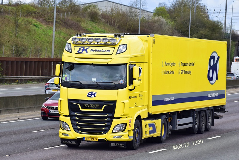 _DSC0646-crop-BK Sneltransport-DAF XF 106 II.JPG