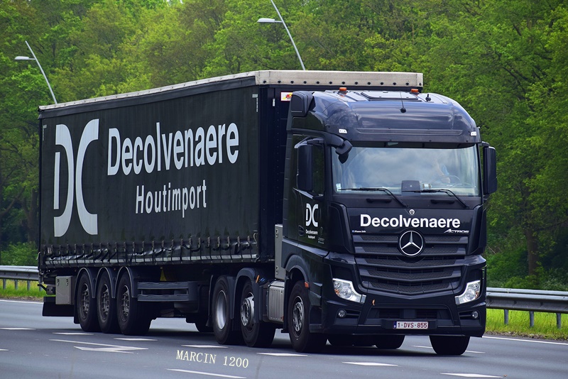 _DSC3104-crop-decolvenaere-Mercedes-Benz Actros MP5.JPG