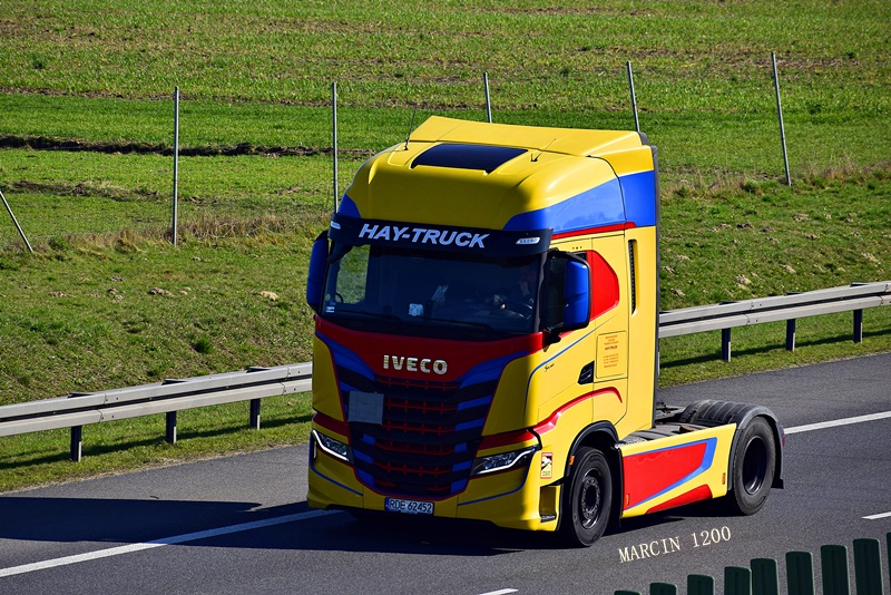 _DSC0215-crop-Hay-Truck-Iveco S-Way.JPG