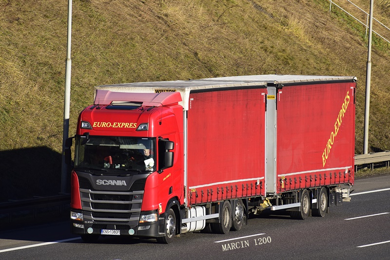 _DSC8824-crop-EURO-EXPRES-SCANIA R450 NG.JPG