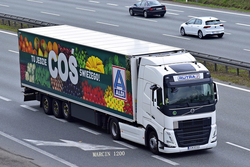 _DSC0895-crop-RUTRA-VOLVO FH V-ALDI.JPG