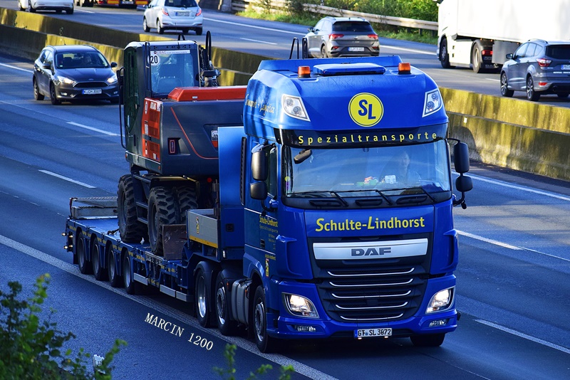 _DSC7618-crop-Schulte-Lindhorst-DAF XF 106.JPG
