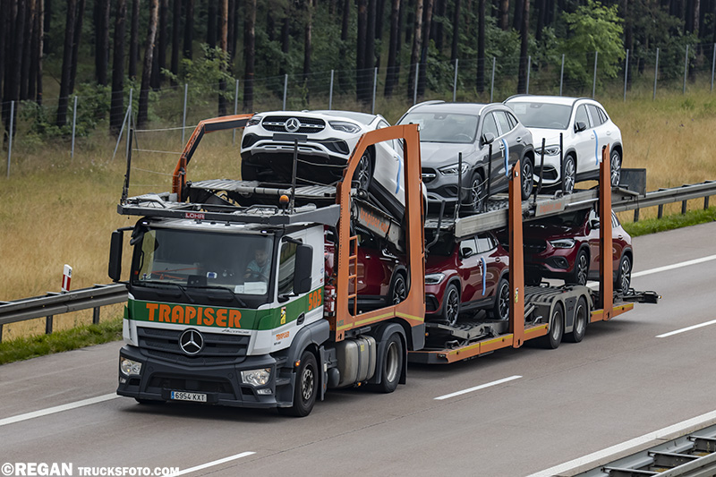 Mercedes-Benz Actros  Trapiser.jpg
