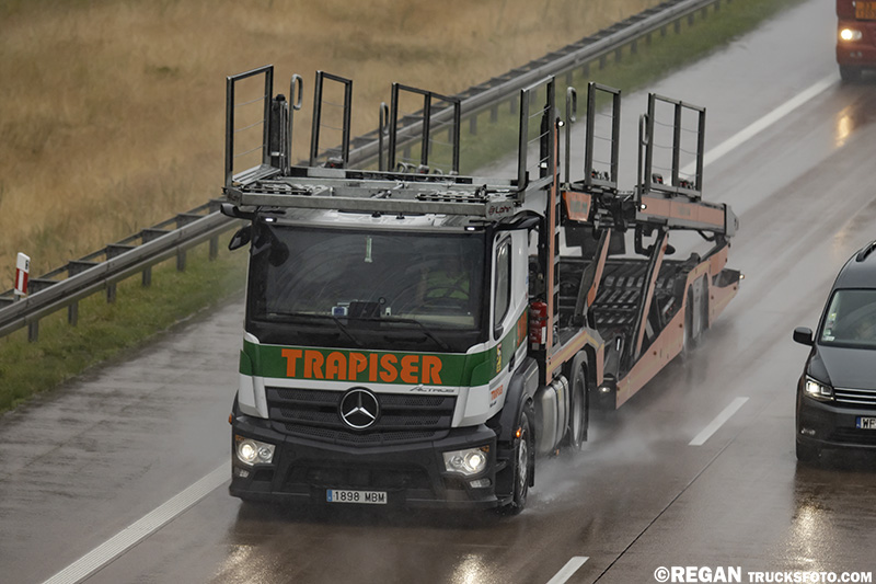 Mercedes-Benz Actros Trapiser.jpg