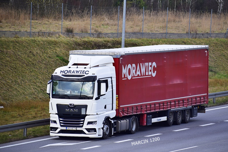 _DSC0506-crop-Morawiec-MAN TGX II-KRONE.JPG