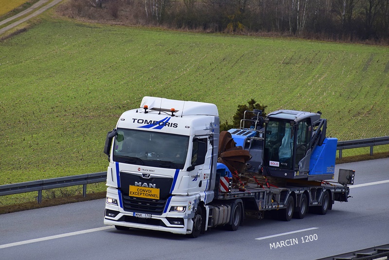 _DSC9593-crop-Tomegris-MAN TGX II.JPG